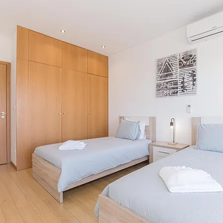 Golden Views Penthouse 3br In Newtown Apartamento